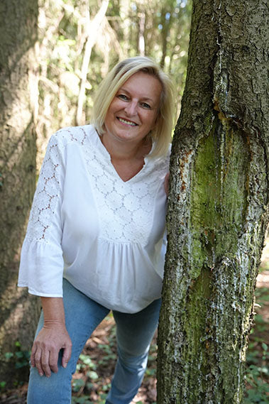Heike mit Baum